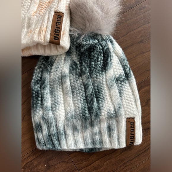 New in package 3 pack of Chenille toques with fur pompon top - lined - Picture 4 of 9